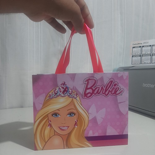 10 Sacola M Personalizada Arte total - Barbie 19x15x6cm